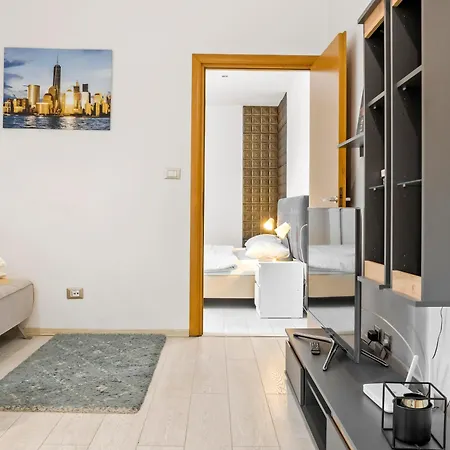 One Love Central Apartment Bucharest Exterior photo