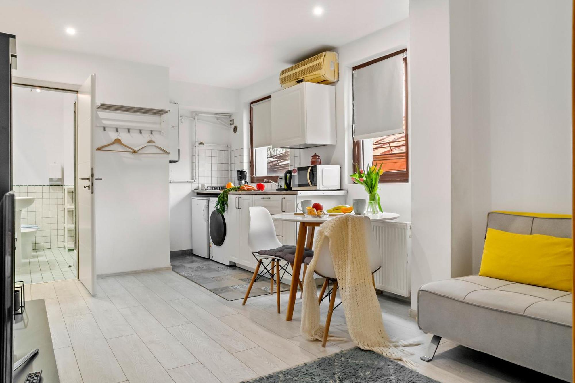One Apartment *